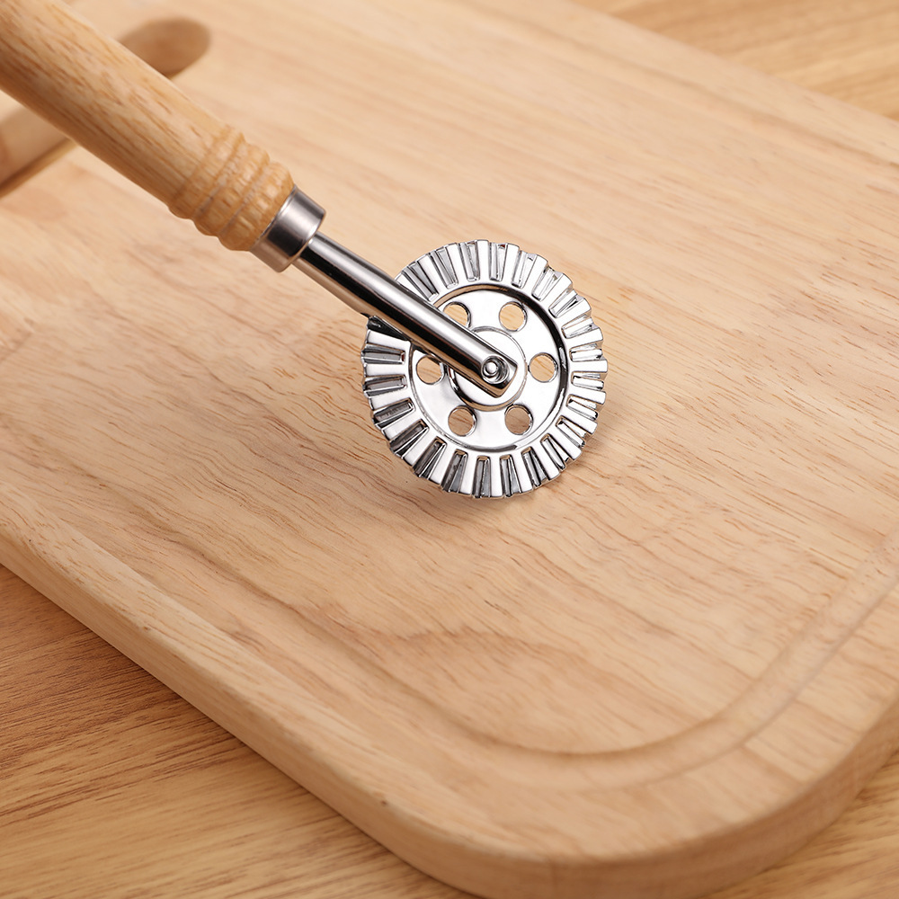 Alat Pemotong Kue Roda Putar u - Kitchen Roller Baking ulasan dan harga
